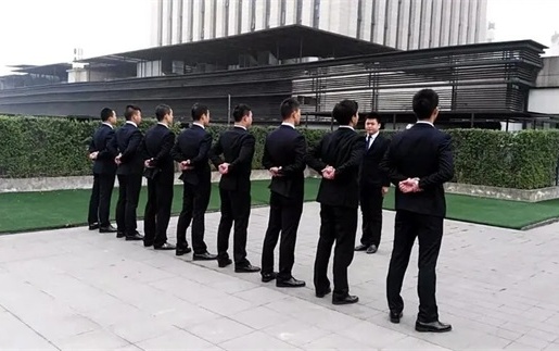 镇江持牌催收机构的正确打开方式：老司机教你避开这5大雷区